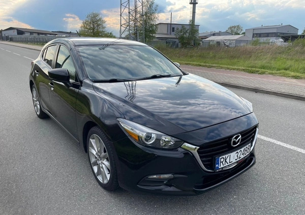 Mazda 3 cena 67900 przebieg: 33056, rok produkcji 2017 z Kolbuszowa małe 667